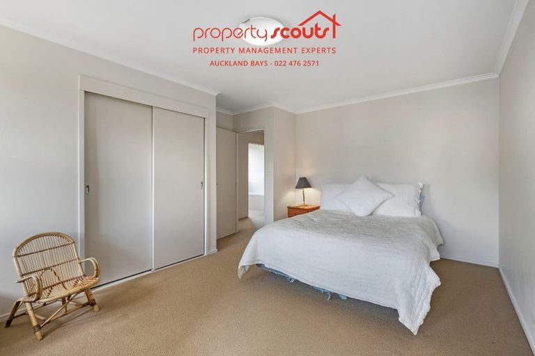 Photo of property in 17 Ashurst Lane, Greenhithe, Auckland, 0632
