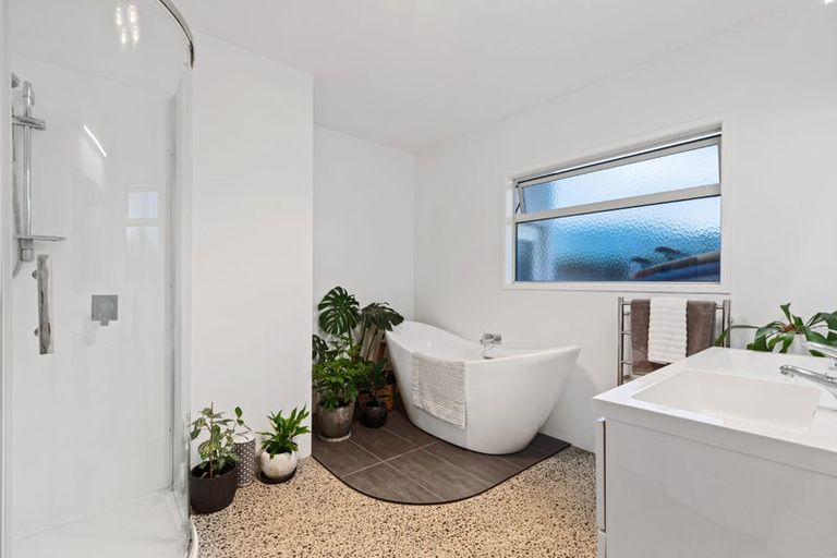 Photo of property in 25 Rosberg Place, Mount Maunganui, 3116