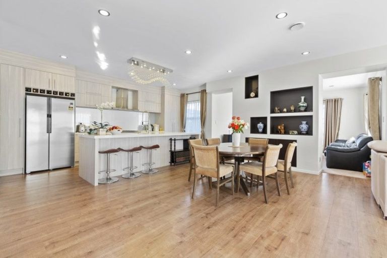 Photo of property in 21b Stamford Crescent, Flat Bush, Auckland, 2019