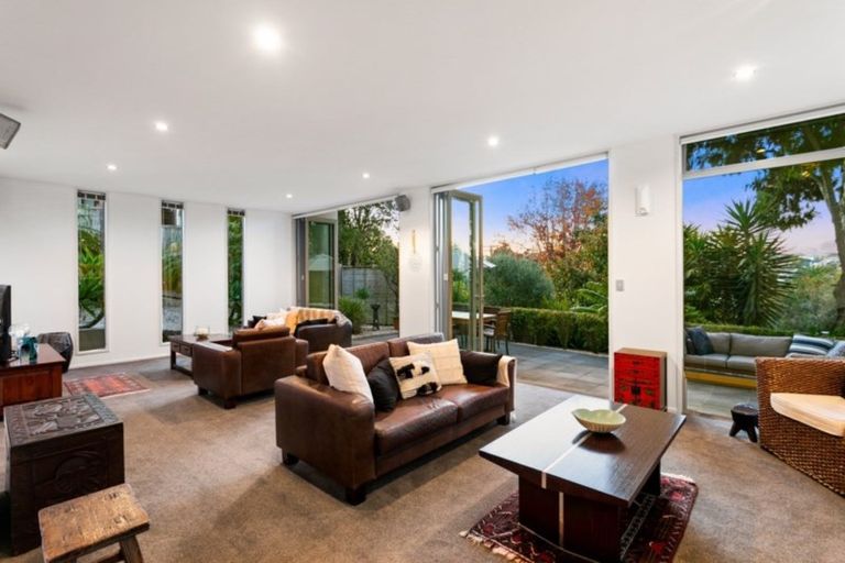 Photo of property in 54a Penzance Road, Mairangi Bay, Auckland, 0630