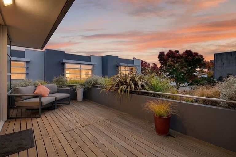 Photo of property in 8/8a Settlers Crescent, Ferrymead, Christchurch, 8023