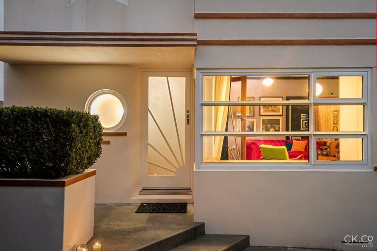 Photo of property in 14 Marina Grove, Hutt Central, Lower Hutt, 5010