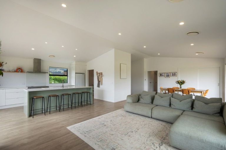 Photo of property in 49 Wakefield Road, Levin, 5571