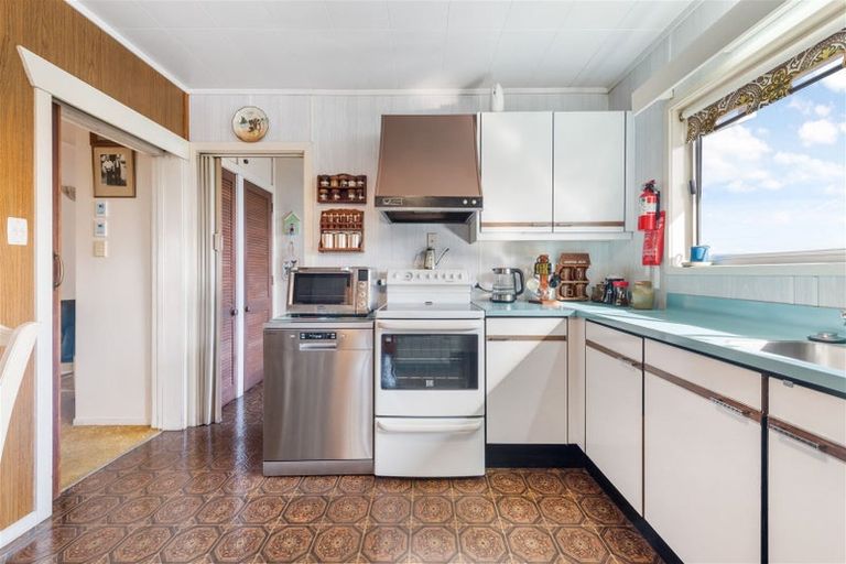 Photo of property in 11 Pamela Place, New Lynn, Auckland, 0600