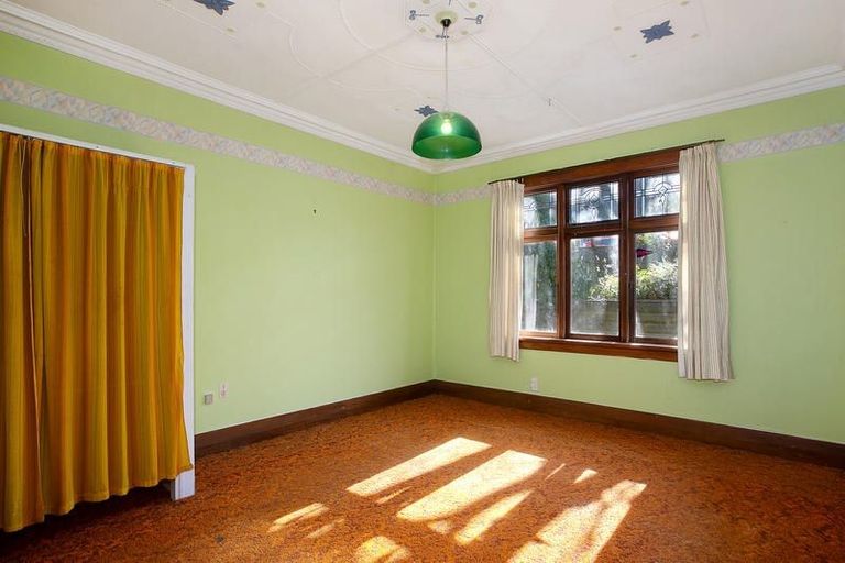 Photo of property in 33 Havelock Street, Mornington, Wellington, 6021