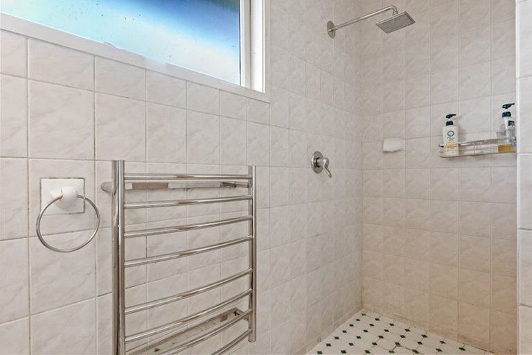 Photo of property in 57 Stanley Avenue, Milford, Auckland, 0620