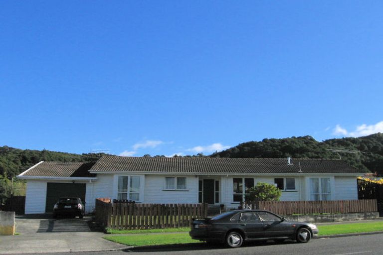 Photo of property in 27 Mohaka Street, Wainuiomata, Lower Hutt, 5014