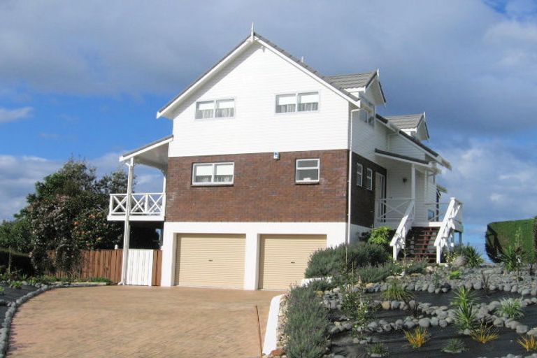 Photo of property in 103 Russell Bruce Place, Onemana, Whangamata, 3691