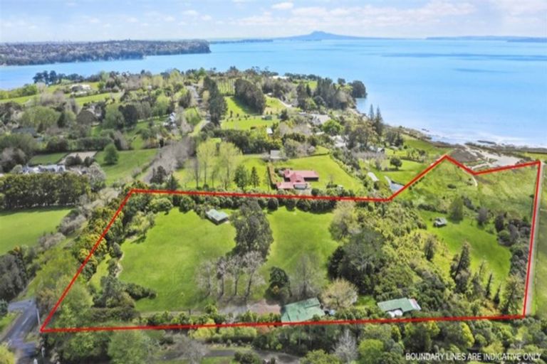 Photo of property in 329 Clifton Road, Whitford, Howick, 2571