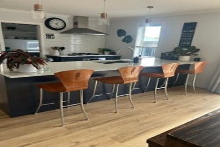 Photo of property in 6 Elizabeth Street, Cambridge, 3434