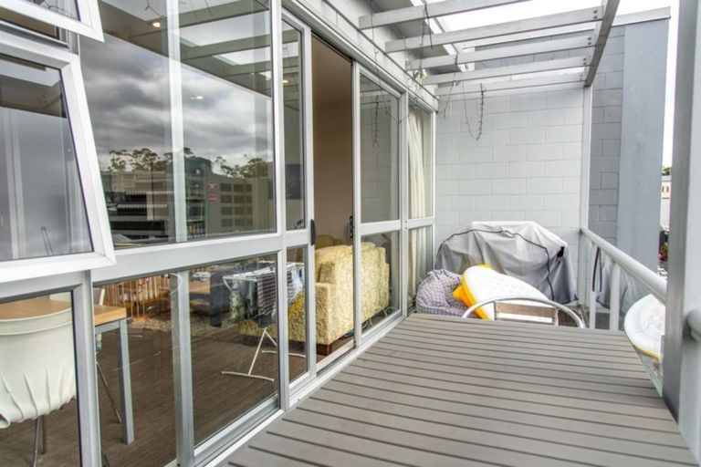 Photo of property in 1/143g Carlton Gore Road, Newmarket, Auckland, 1023