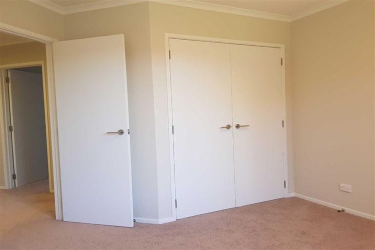 Photo of property in 18 Keene Drive, Bell Block, New Plymouth, 4312