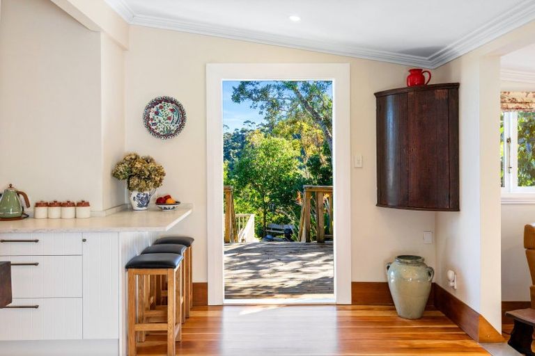 Photo of property in 193 Valley Road, Waimauku, 0881