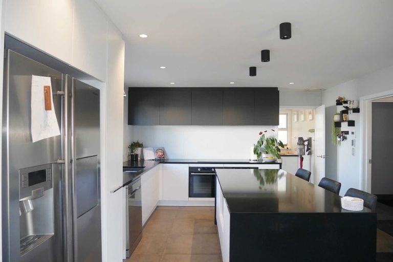 Photo of property in 10 Kellys Road, Mairehau, Christchurch, 8052