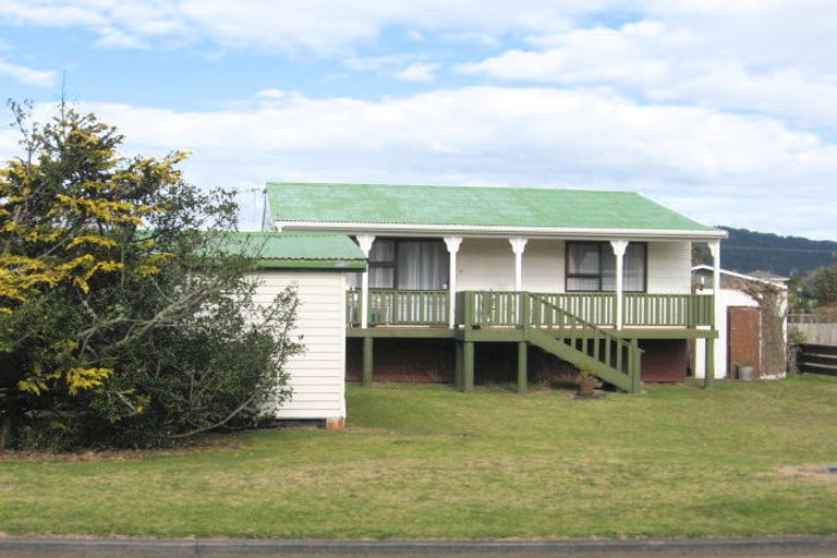 Photo of property in 37 Hornsea Road, Tairua, 3508