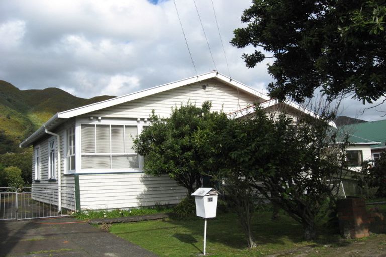 Photo of property in 12 Bell Road, Waiwhetu, Lower Hutt, 5010