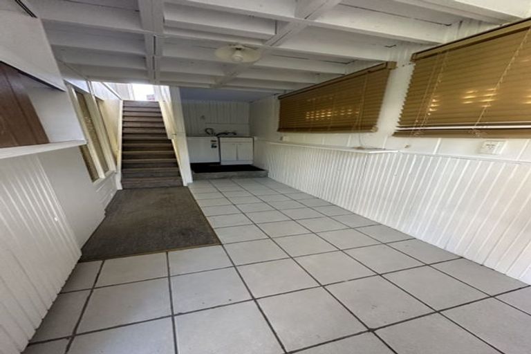 Photo of property in 5 Riverhills Avenue, Pakuranga Heights, Auckland, 2010