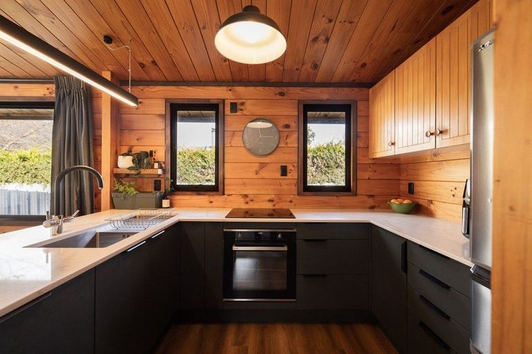 Photo of property in 8 Devon Street, Arrowtown, 9302