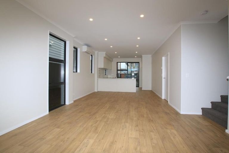 Photo of property in 3 Spotted Dove Road, Hobsonville, Auckland, 0616
