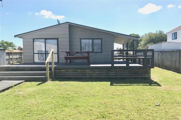Photo of property in 24 Freda Place, Favona, Auckland, 2024