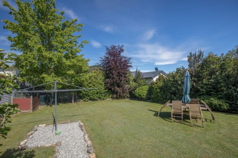 Photo of property in 42 Frye Crescent, Albert Town, Wanaka, 9305