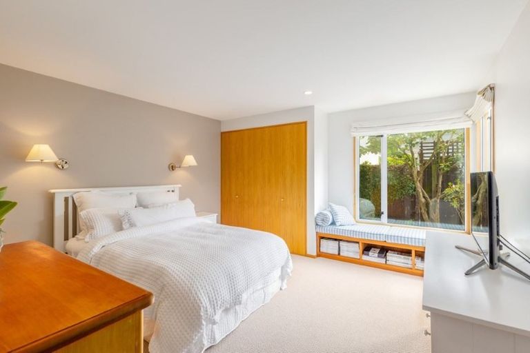 Photo of property in 2/29 Wroxton Terrace, Merivale, Christchurch, 8014