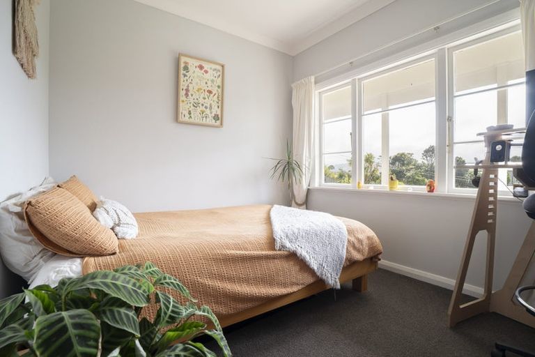 Photo of property in 38 Monowai Road, Johnsonville, Wellington, 6037