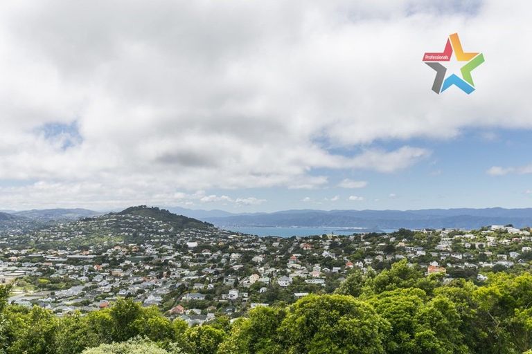 Photo of property in 18 Kilsyth Street, Karori, Wellington, 6012
