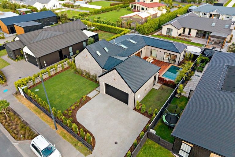 Photo of property in 21 William Gilbert Drive, Mangawhai, 0505