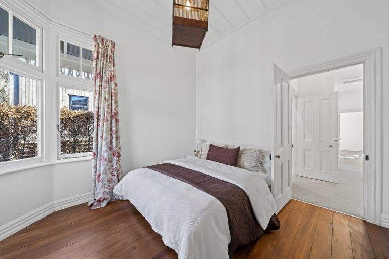 Photo of property in 6 Main Street, Greytown, 5712