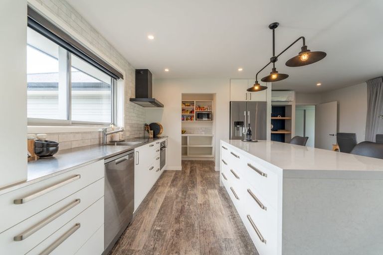 Photo of property in 17 Gordon Street, Weston, Oamaru, 9401