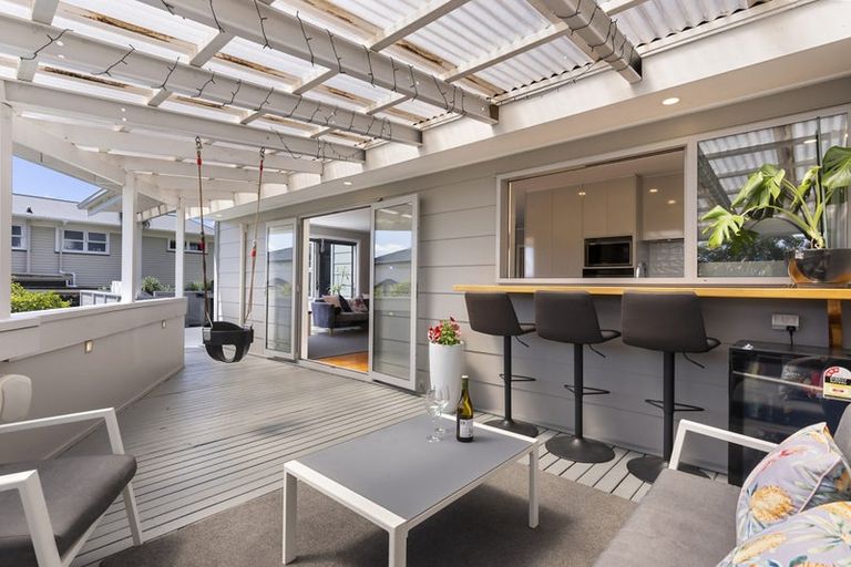 Photo of property in 14 Coates Road, Cockle Bay, Auckland, 2014