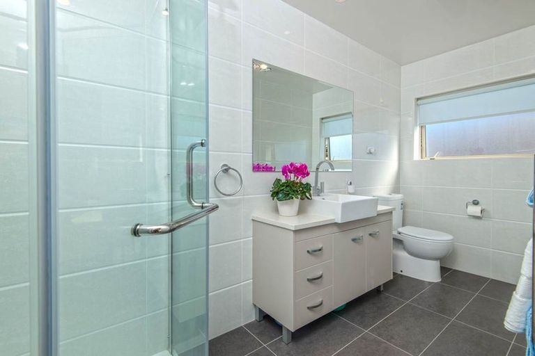 Photo of property in 34 Kestev Drive, Flat Bush, Auckland, 2016