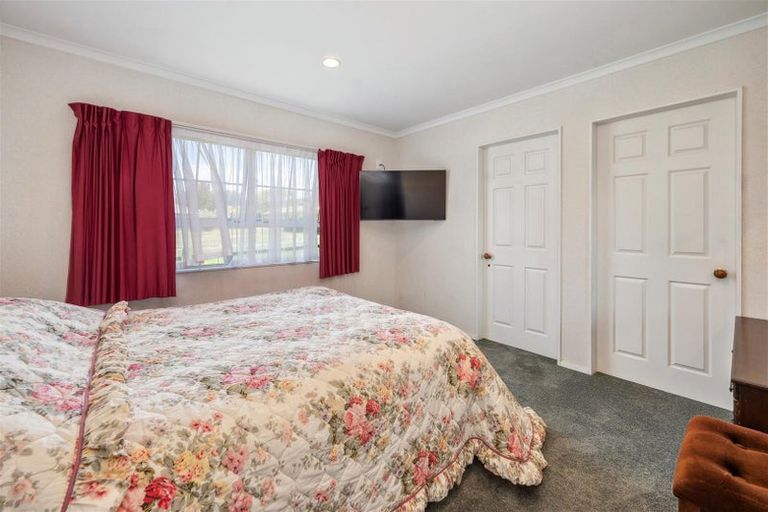 Photo of property in 2b Hoyte Place, Pukehangi, Rotorua, 3015