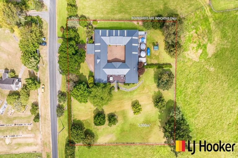 Photo of property in 31 Church Road, Ardmore, Papakura, 2582