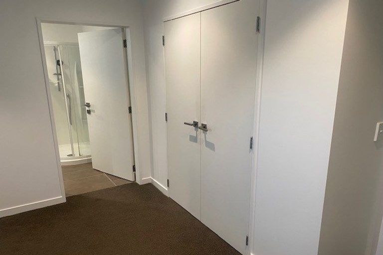 Photo of property in 18 Kellsmere Crescent, Island Bay, Wellington, 6023