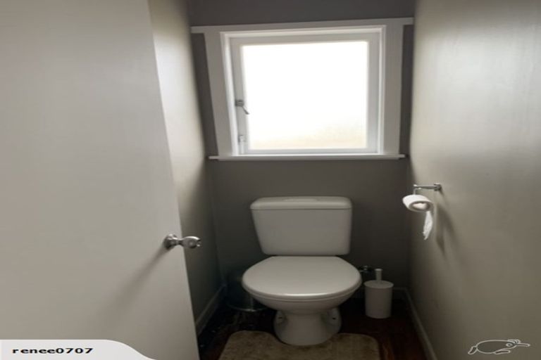 Photo of property in 1/130 Onewa Road, Northcote, Auckland, 0627