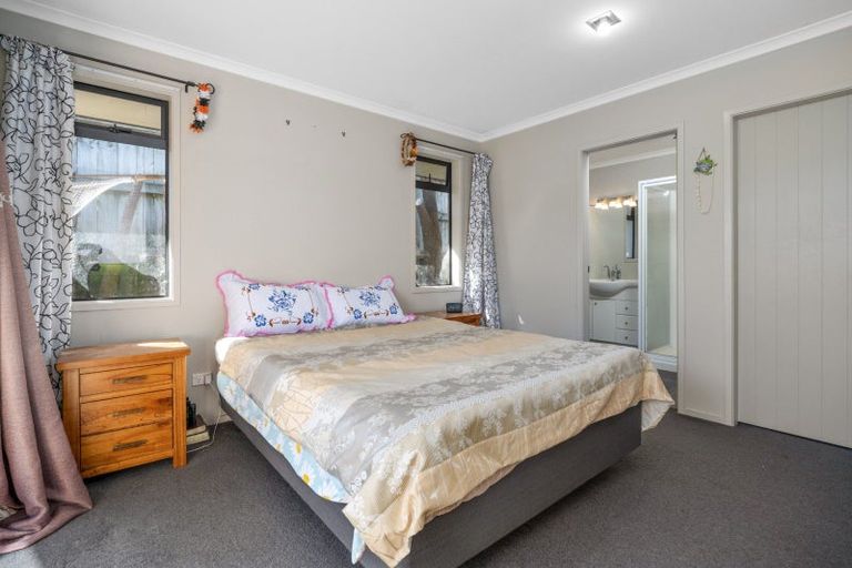Photo of property in 6 Gina Way, Welcome Bay, Tauranga, 3112