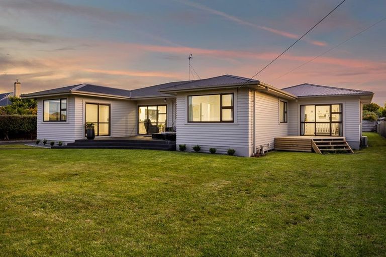 Photo of property in 38 Hunter Street, Hawera, 4610