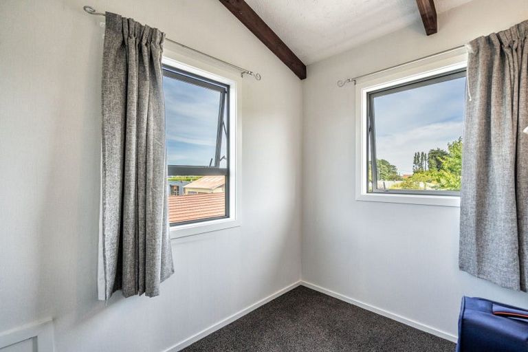 Photo of property in 82 Dalwharn Street, Wallacetown, 9816