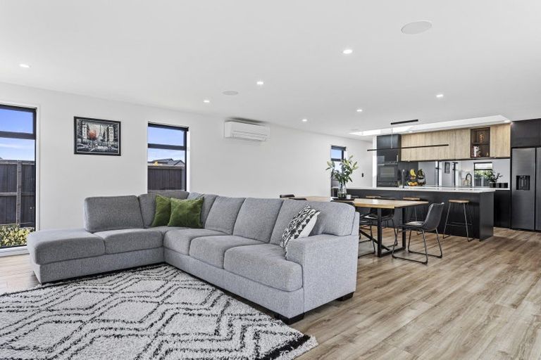 Photo of property in 12 Goldie Drive, Rangiora, 7400