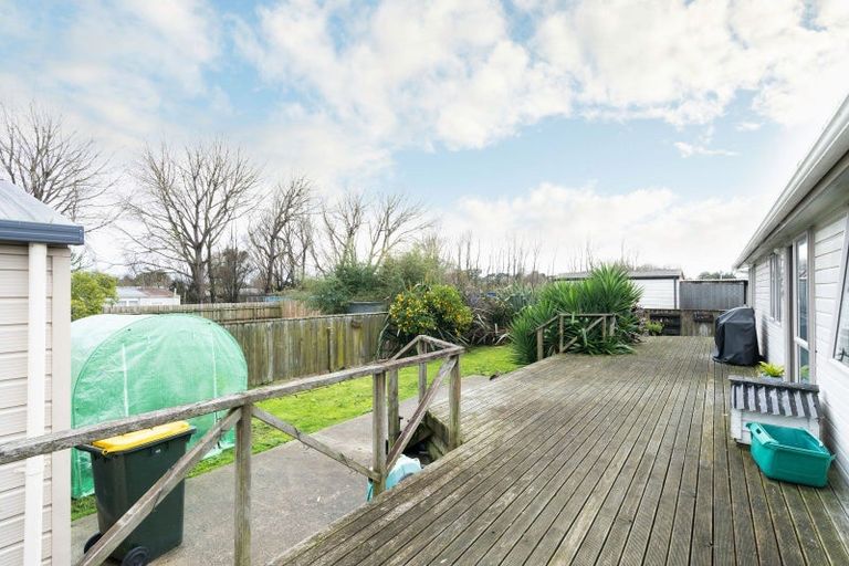 Photo of property in 79 Avenue Road, Foxton, 4814