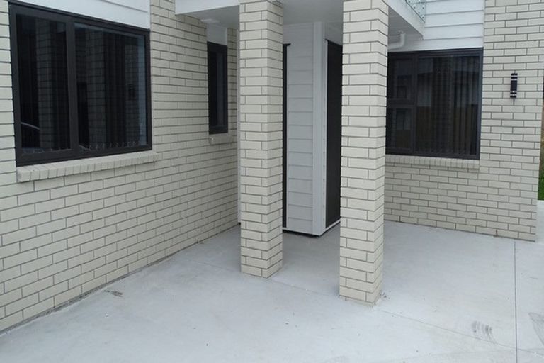 Photo of property in 8b Cambridge Road, Manurewa, Auckland, 2102