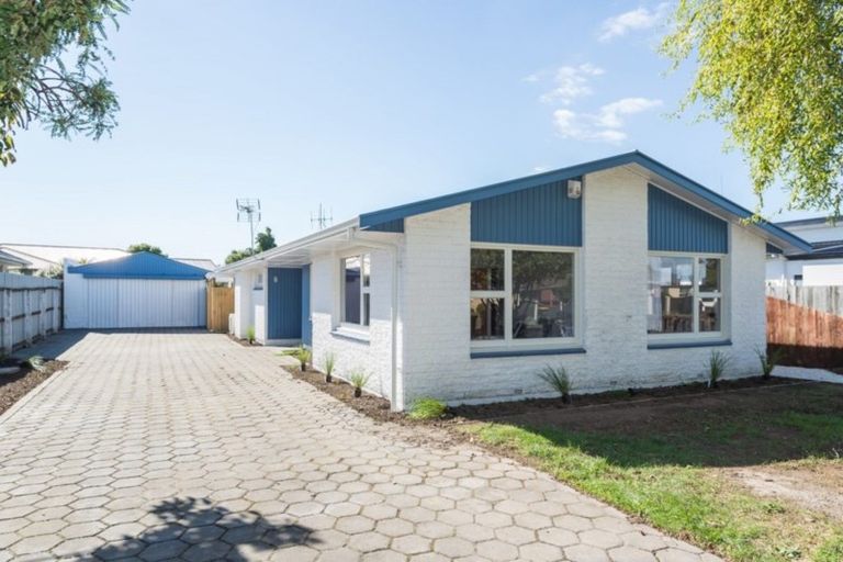 Photo of property in 3 Palmers Road, New Brighton, Christchurch, 8083