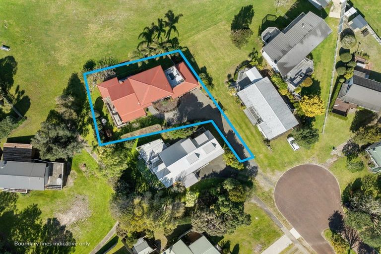Photo of property in 13 Coutts Road, Pauanui, Hikuai, 3579