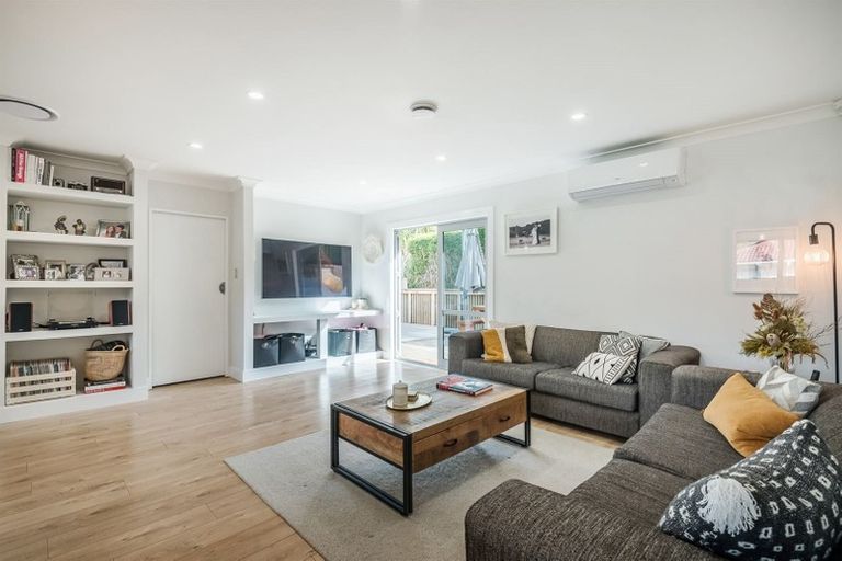 Photo of property in 19 Castleton Street, Birkdale, Auckland, 0626