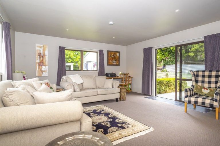 Photo of property in 27 Hood Crescent, Arrowtown, 9302