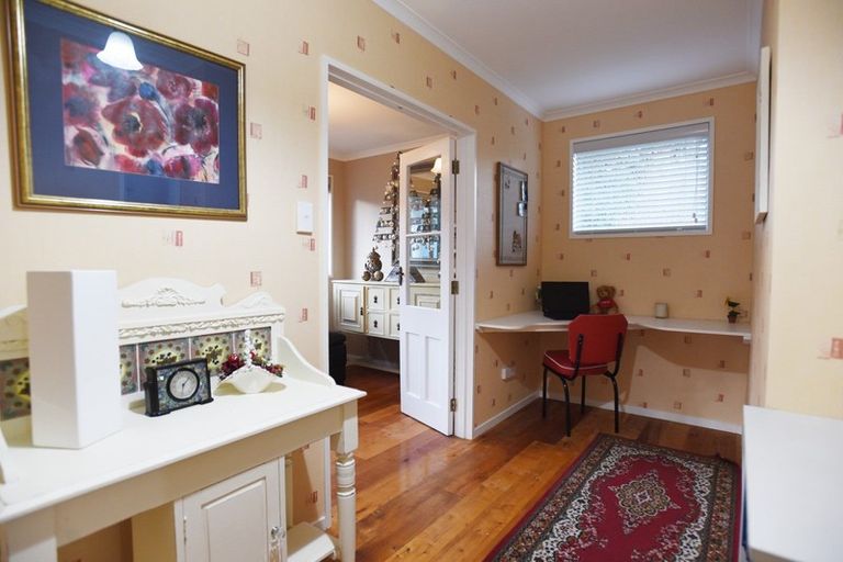 Photo of property in 44 Rakiura Parade, Otatara, Invercargill, 9879