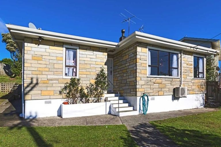 Photo of property in 191 Bedford Street, Cannons Creek, Porirua, 5024