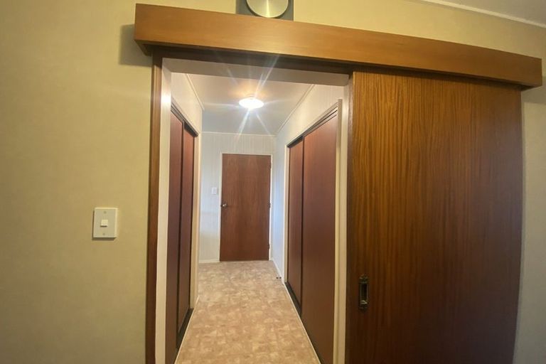 Photo of property in 124 Great North Road, Winton, 9720